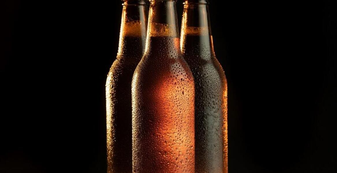 Dlaczego bezalkoholowe piwa z hurtowni zyskują na popularności?