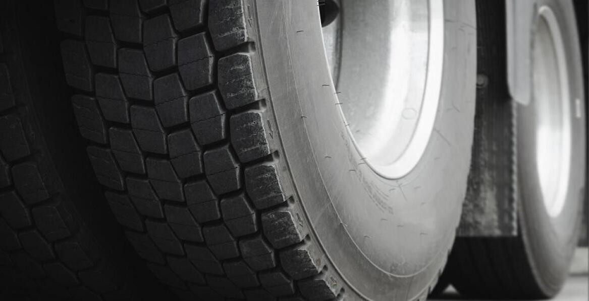 Najnowsze technologie w produkcji ciężarowych opon i ich wpływ na efektywność