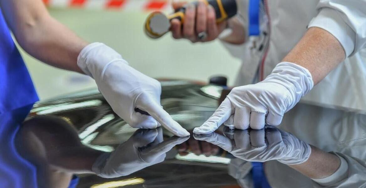 Rola czystości powierzchni w skutecznej naprawie samochodowej szyby