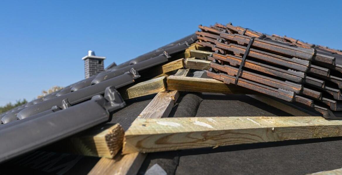 Jakie dekarskie materiały oferują najlepszą ochronę dla dachów w Sierpcu?