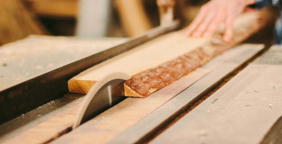 Proces frezowania kuchennych blatów: od projektu do realizacji