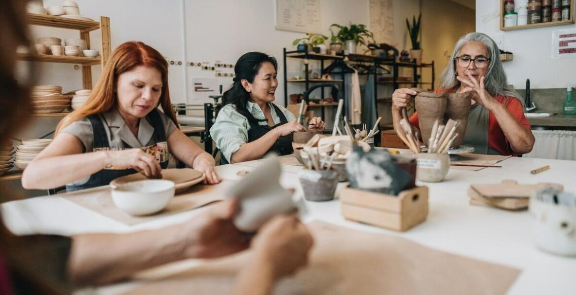 Wpływ szkoleń na umiejętności prowadzenia warsztatów artystycznych przez animatorów