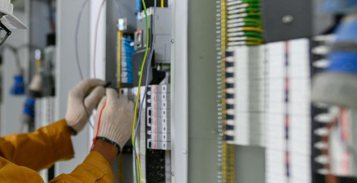 Odbiór techniczny – kluczowy krok w procesie montażu instalacji elektrycznych