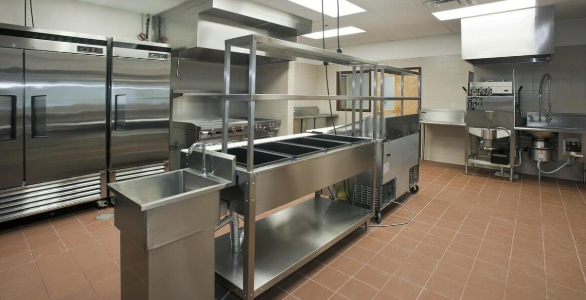Kluczowe czynniki przy wyborze chłodniczych urządzeń dla gastronomicznych lokali