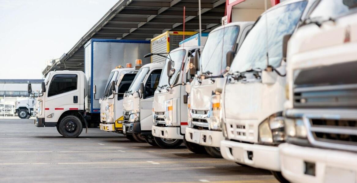 Jak dostosować wybór dostawczego samochodu do potrzeb krajowej przeprowadzki?