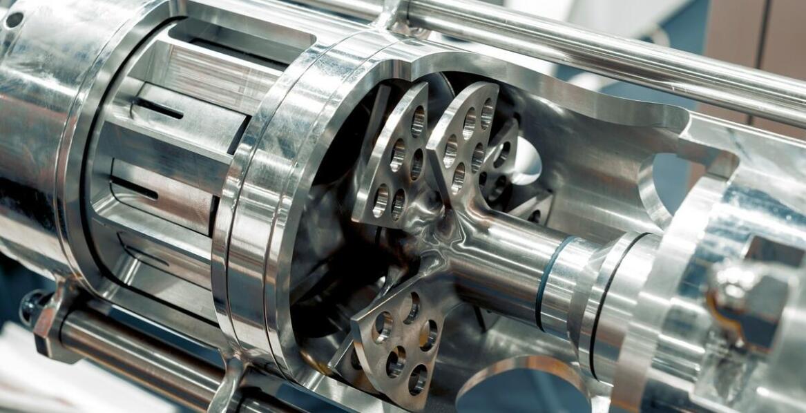 Dlaczego warto zainwestować w naprawę wysokiej jakości siłowników?