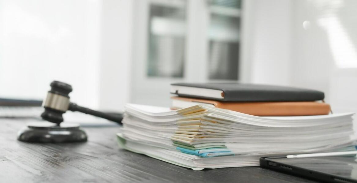 Jakie dokumenty są wymagane przy zastawie przedmiotów w lombardzie?