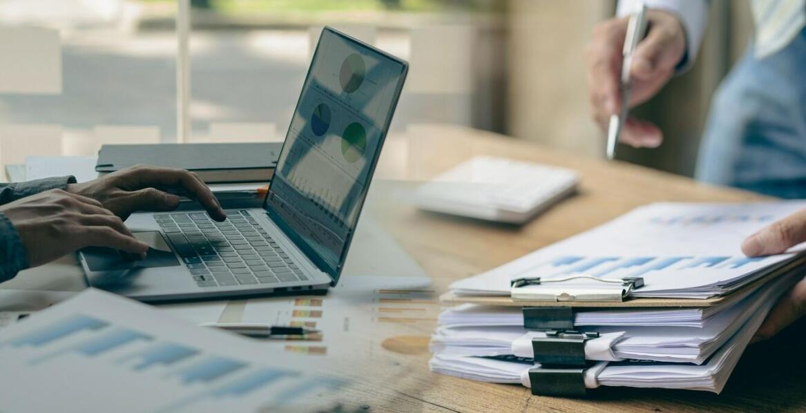 Doradztwo kadrowo-płacowe a zgodność z aktualnymi przepisami prawa pracy