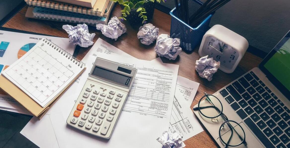 Wpływ kalkulatora notarialnych opłat na planowanie budżetu przy zakupie mieszkania