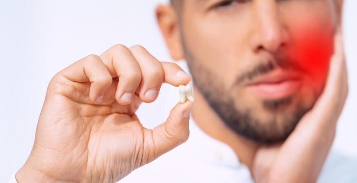 Jakie są najczęstsze przyczyny usuwania zębów przez stomatologów chirurgów?