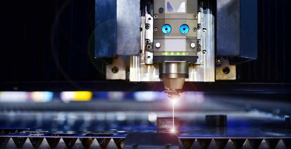 Wycinarka laserowa a oszczędność czasu w procesie produkcyjnym