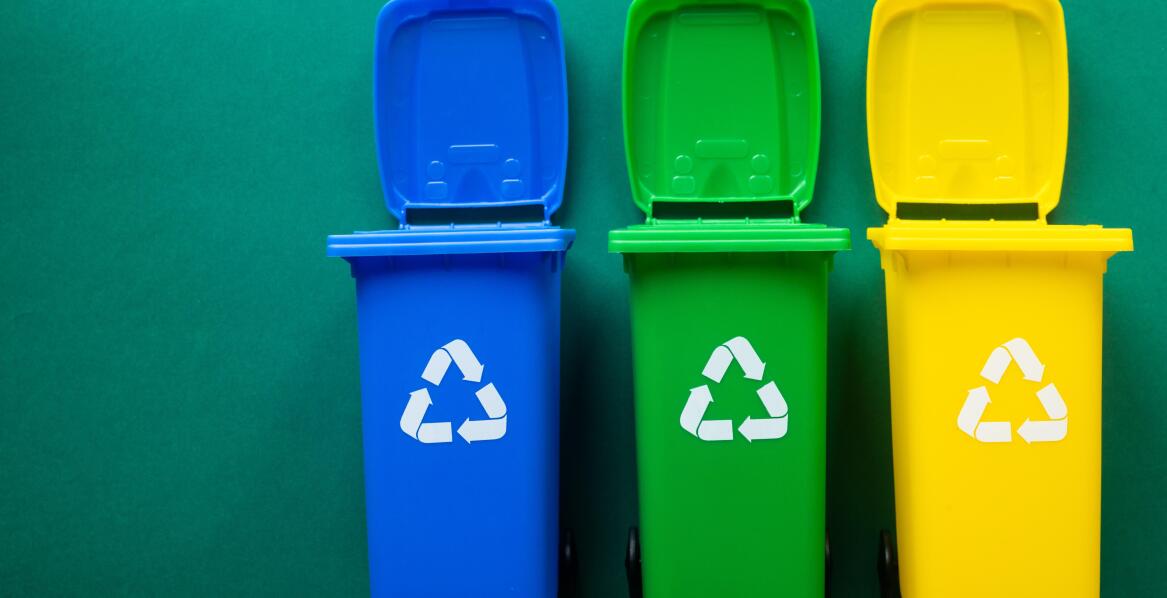 Innowacyjne rozwiązania w zakresie oznakowania pojemników na segregowane odpady