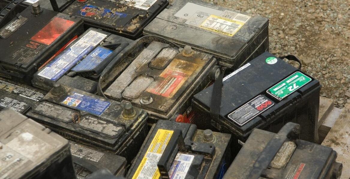 Przegląd używanych ładowarek dostępnych na rynku – co warto wiedzieć?