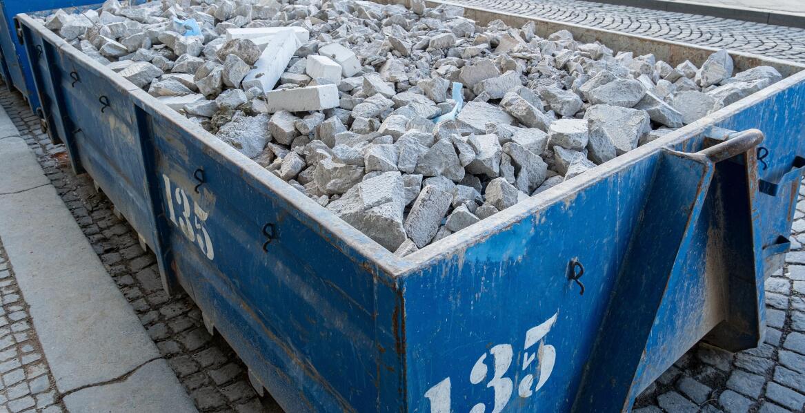 Wie entstehen Schuttcontainer?