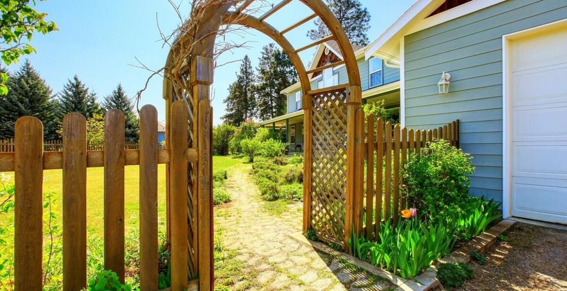 Welche Vorteile bietet die Wahl polnischer Hersteller von Zäunen und Geländern?