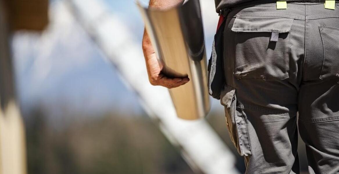 Jakie certyfikaty powinny mieć robocze spodnie dla pełnej ochrony?