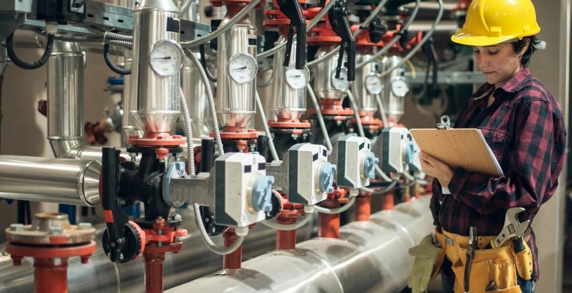 Rola serwisu w utrzymaniu przemysłowych rurociągów w doskonałym stanie technicznym