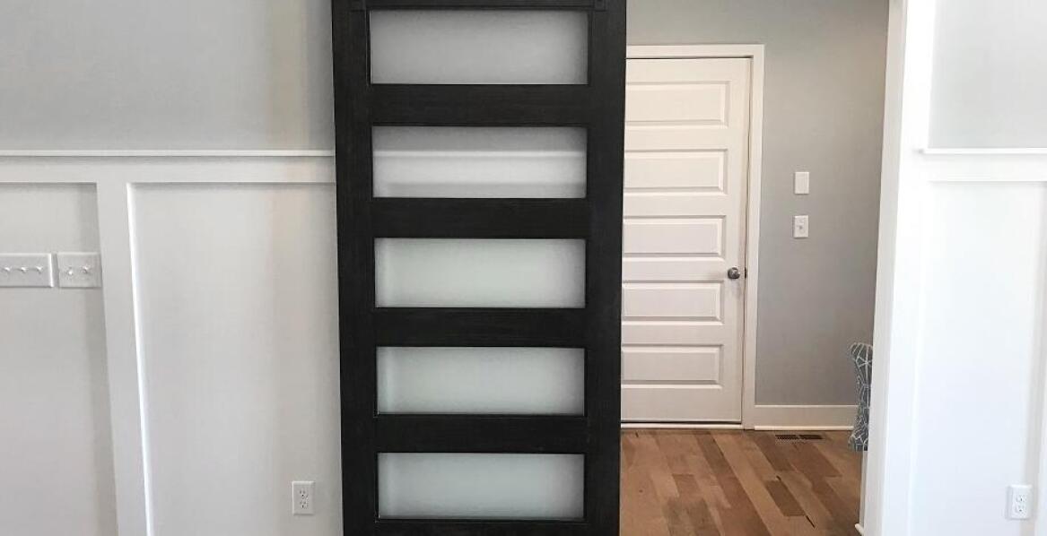 Estetyka i funkcjonalność przesuwnych drzwi w nowoczesnych domach