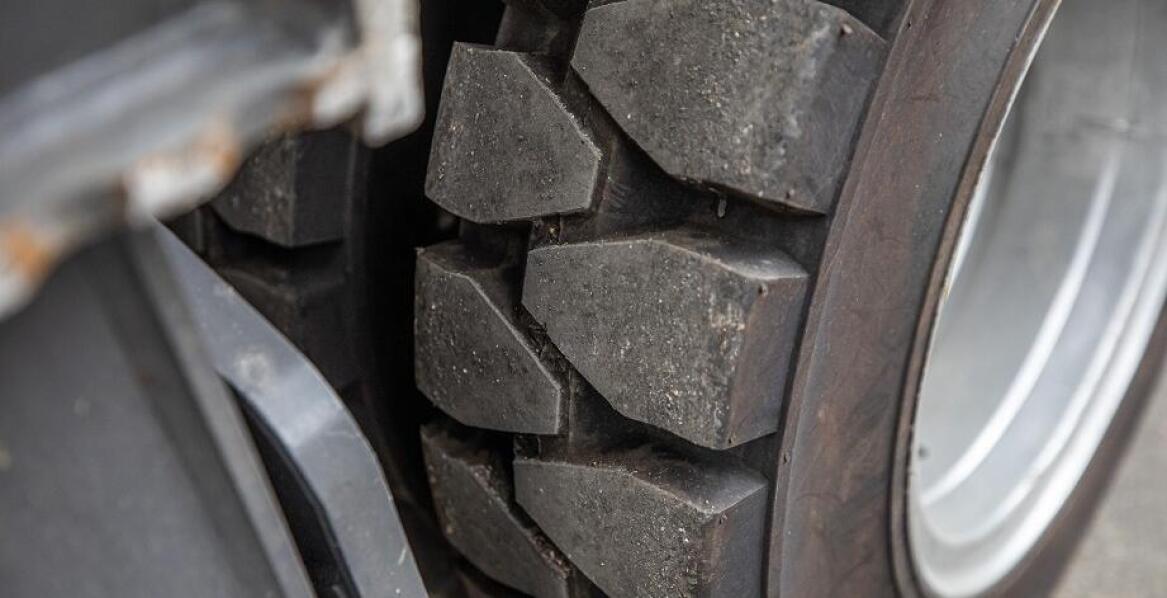 Przemysłowe opony a ich zastosowanie w różnych sektorach