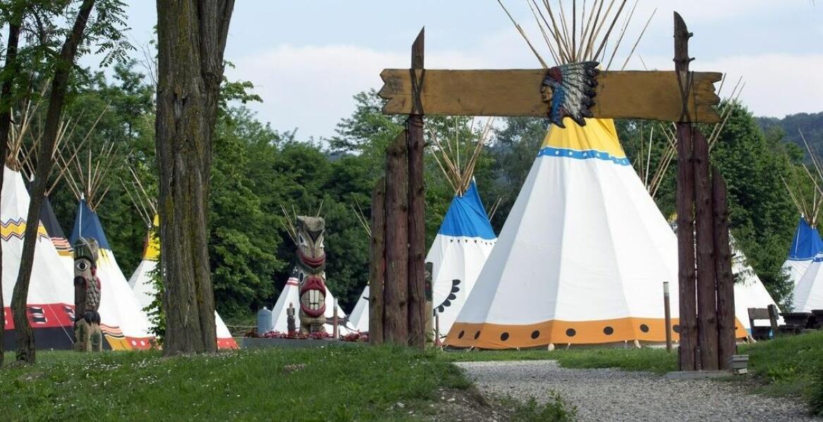 Jakie są najważniejsze cechy, które powinien mieć nowoczesny tipi namiot?