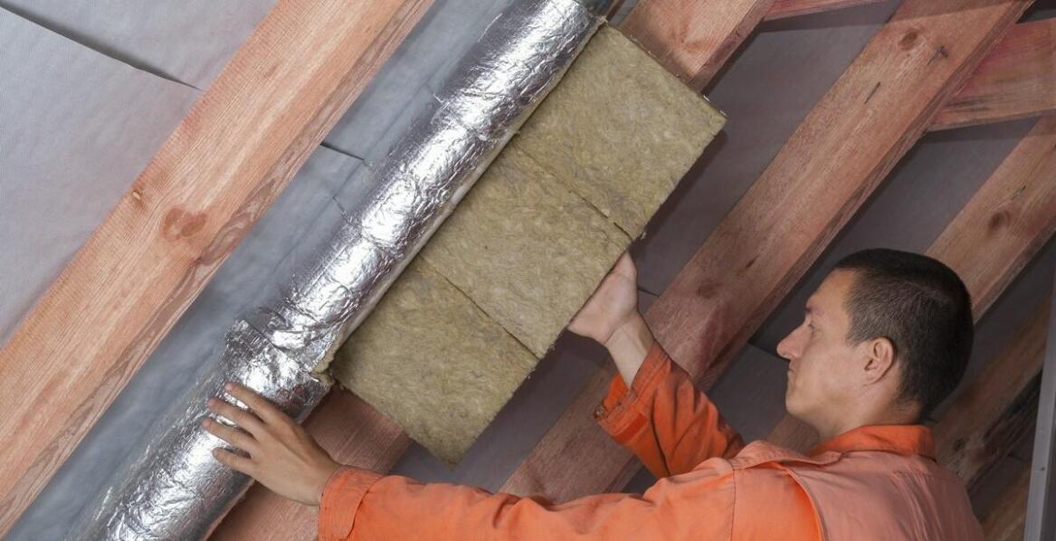 Z jakich etapów składa się ocieplanie dachów?