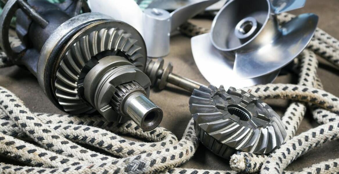 Zamienne części do ciągników – jak wybrać najlepsze dla swojego modelu?