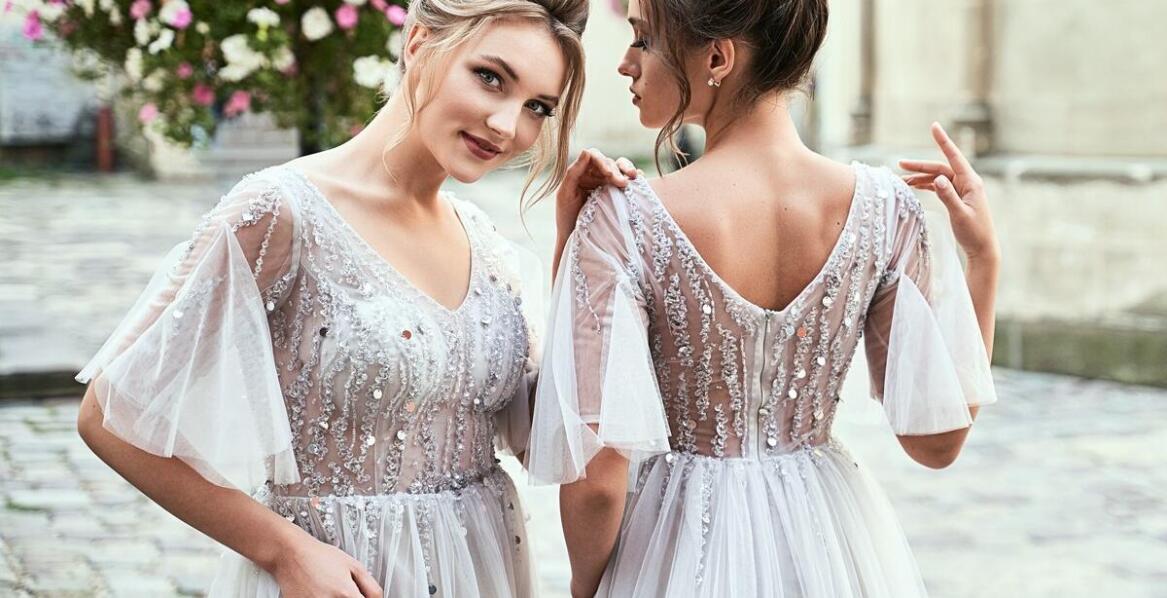 Jakie modele sukienek są idealne na przyjęcia letnie?