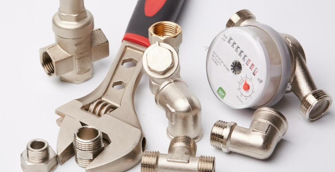 Porównanie przedpłatowych wodomierzy z innymi typami liczników