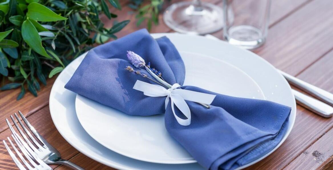 Serwetnik w kontekście ekologii – jakie opcje są dostępne na rynku?