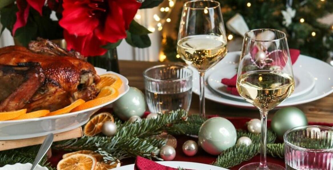 Świąteczne serwetki – jakie materiały są najbardziej praktyczne?