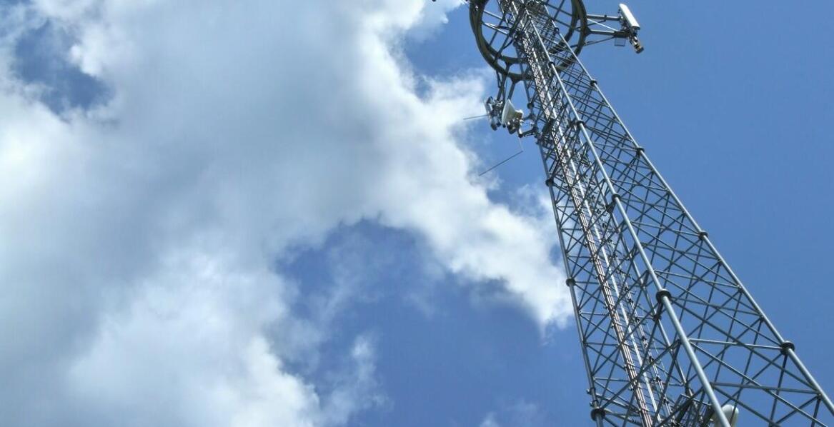 Jakie są najczęstsze zastosowania pneumatycznych masztów?