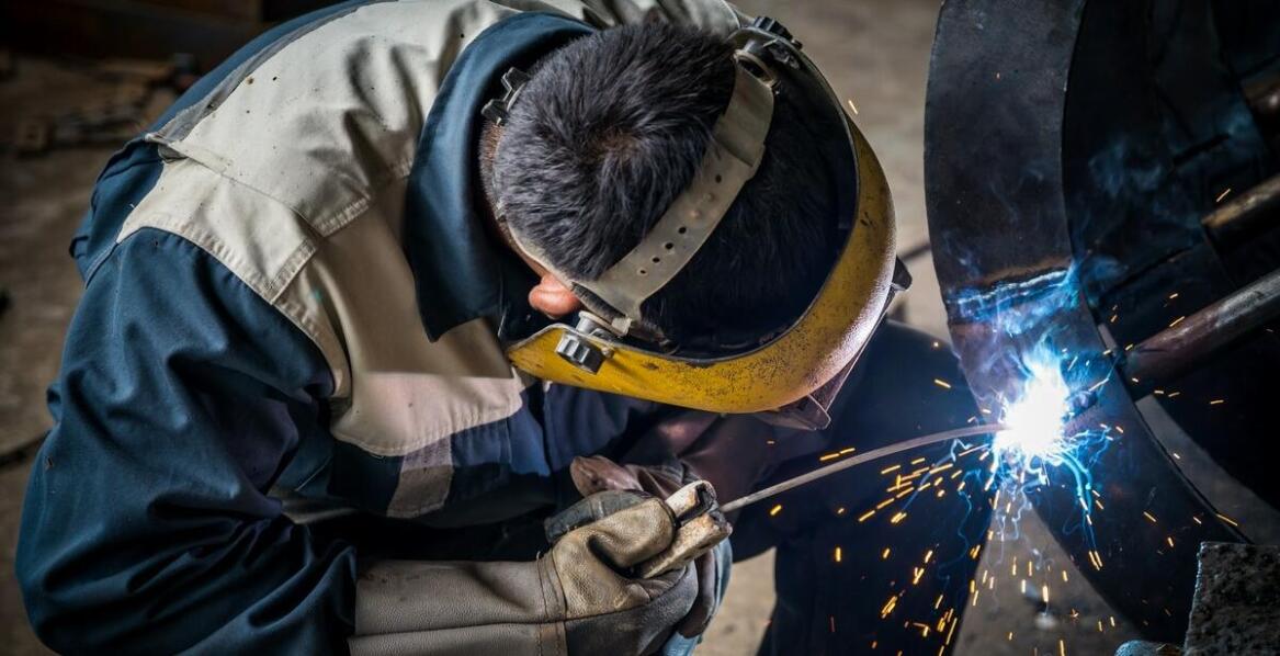 Jakie nowoczesne techniki spawalnicze są stosowane w produkcji wjazdowych bram?