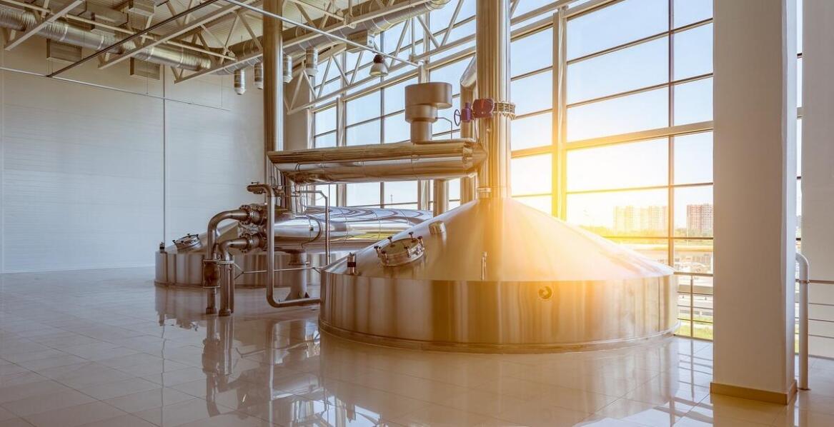 Dlaczego warto inwestować w technologie nowoczesne przy produkcji płyt?