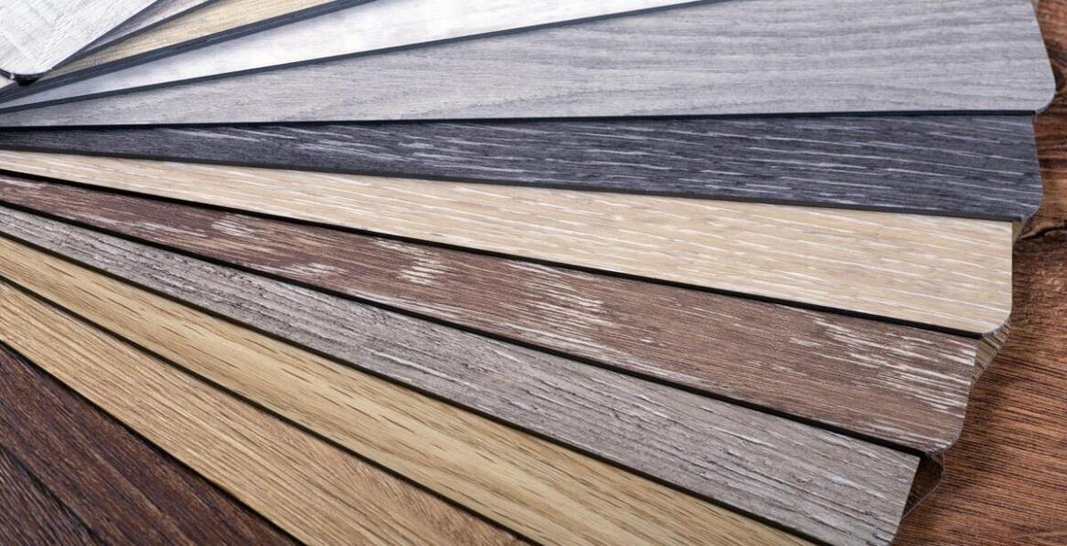 Różnorodność materiałów w produkcji zewnętrznych rolet – co warto wiedzieć?