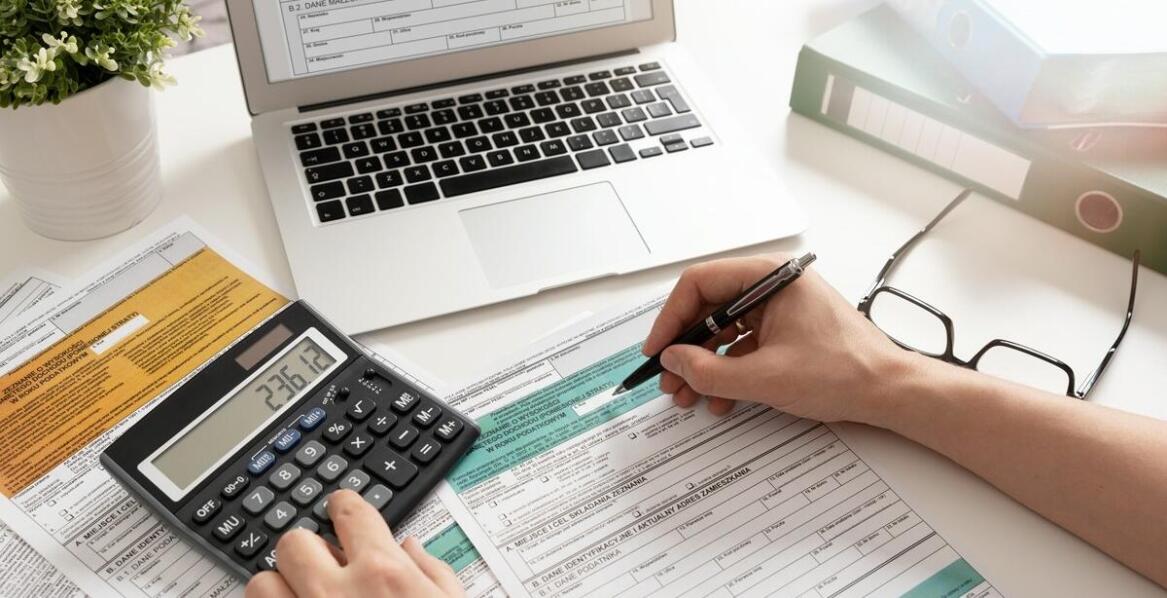 Jak księgowość wspiera zarządzanie ludzkimi zasobami w gospodarstwie?