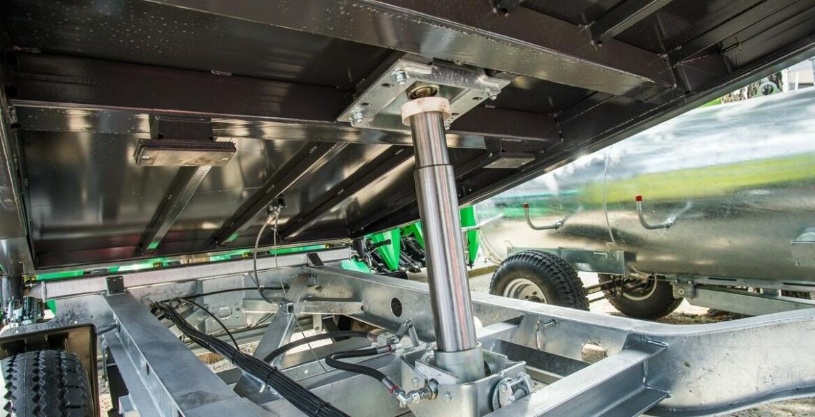 W jaki sposób siłowniki wywrotu D47 zwiększają stabilność i bezpieczeństwo przyczep?