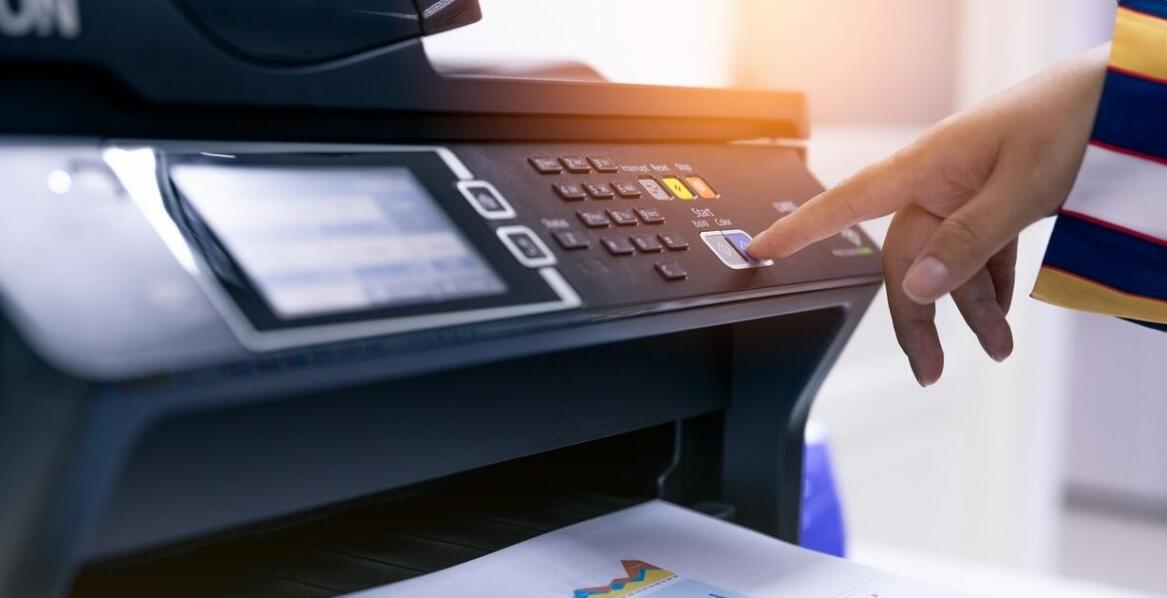 Wybór drukarki do biura – na co zwrócić uwagę przy zakupie w firmie?