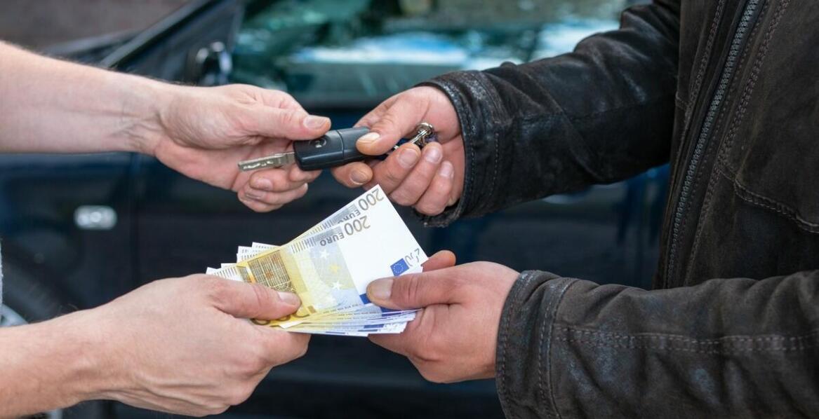 Jakie są korzyści z płatności gotówkowej za zezłomowane pojazdy?