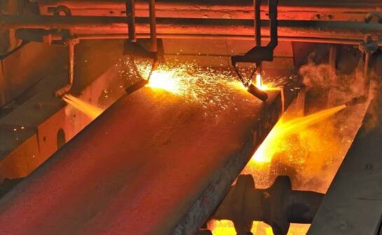 Wyzwania związane z prostowaniem grubych blach na walcach