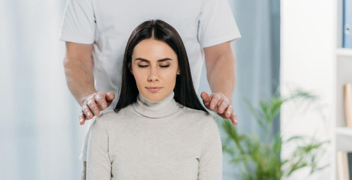 Niebieski typ osobowości a naturalne metody do wyciszenia przed snem