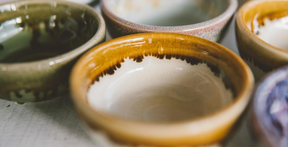 Jakie są zalety wyboru ekologicznych ceramicznych wyrobów?