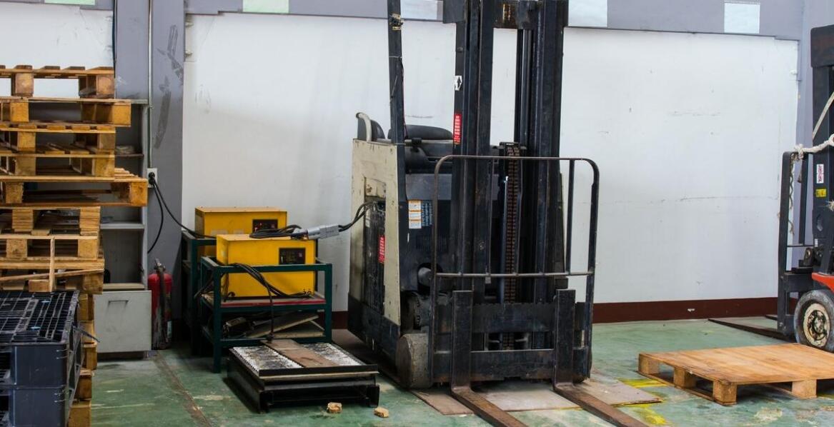 Naprawa ramowych regałów paletowych – najczęstsze problemy i rozwiązania