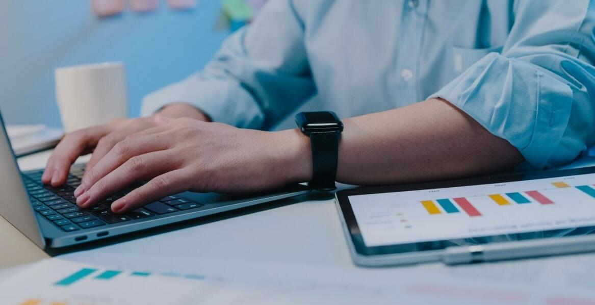 Rola transkrypcji nagrań w tworzeniu napisów dla osób słabosłyszących.