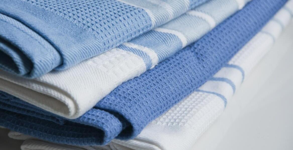 Ręczniki – różnice między materiałami i ich wpływ na komfort użytkowania