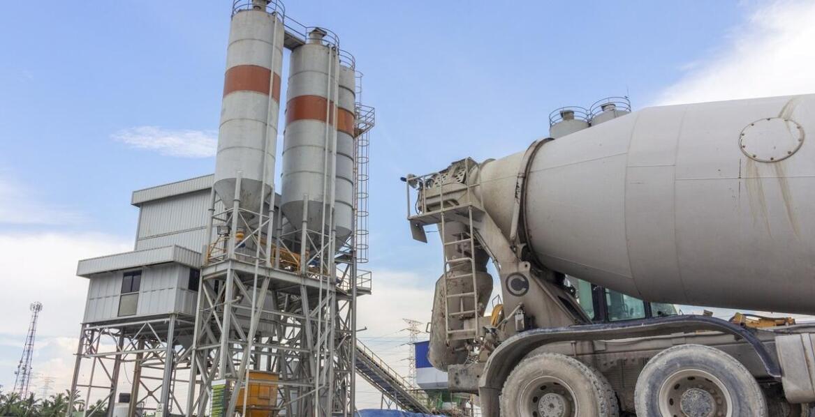 Elastyczność produkcyjna dzięki zastosowaniu betoniarskiego węzła