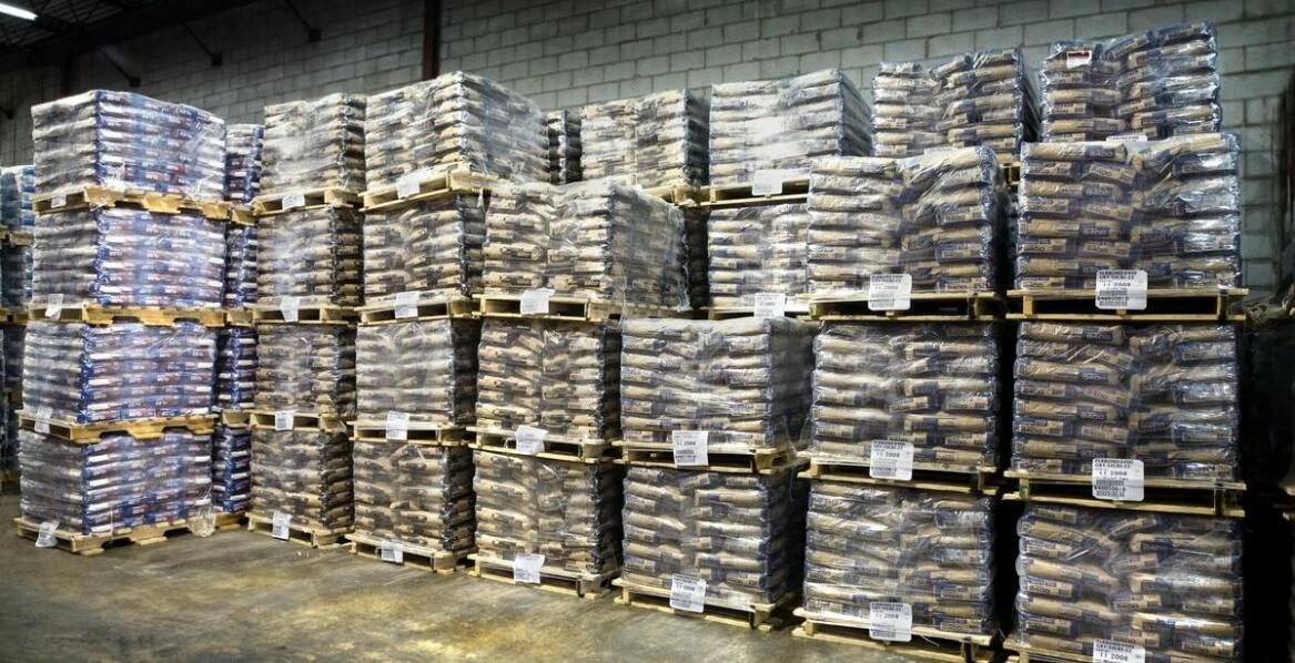 Jakie są najczęstsze zastosowania pojemników 50x40 w branży e-commerce?