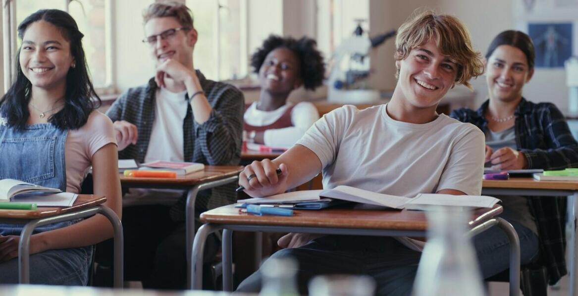 Kursy hiszpańskiego: jak utrzymują motywację do regularnej nauki?