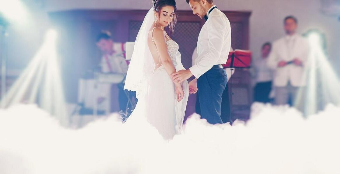 Jakie korzyści przynosi nauka tańca dla par przed ślubem?