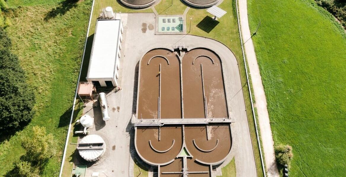 W jaki sposób nowoczesne technologie wspierają efektywność przydomowych oczyszczalni?