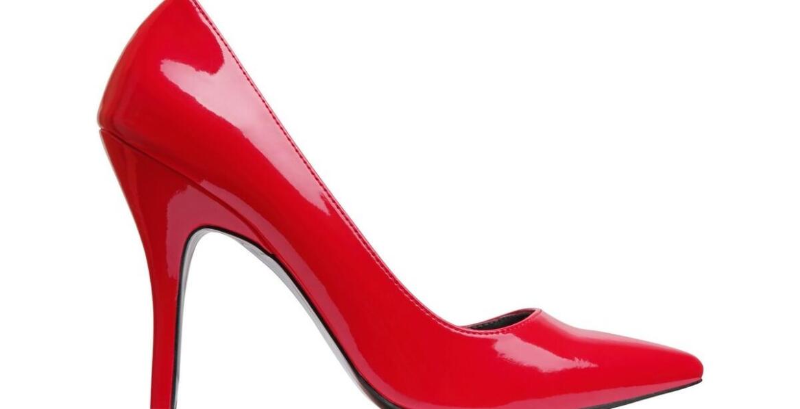 Trendy w obuwiu – damskie szpilki 5 cm jako must-have sezonu
